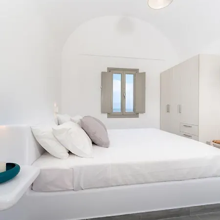 Casa Iphigenia Kamari (Santorini)