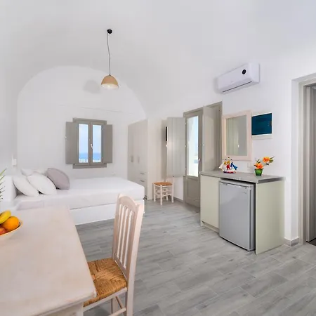 Casa Iphigenia 4* Kamari (Santorini)