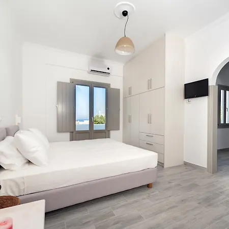 Casa Iphigenia 4* Kamari (Santorini)