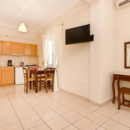 Casa Iphigenia Aparthotel Kamari (Santorini)