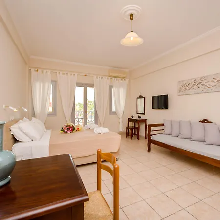 Casa Iphigenia 3* Kamári