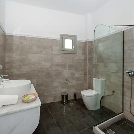 アパートホテル Casa Iphigenia 3*