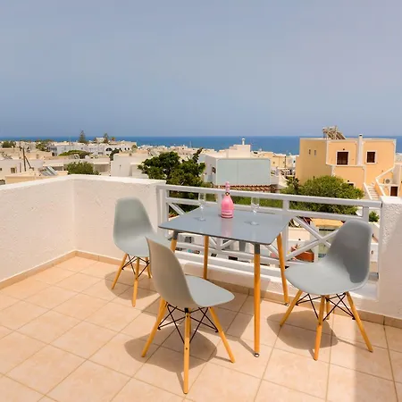 Casa Iphigenia Aparthotel Kamári